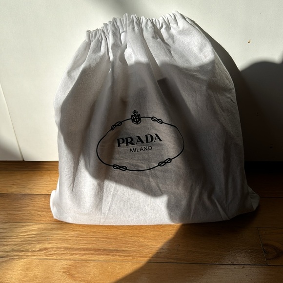 Prada Re-Edition Bag (2005) - Picture 6 of 8